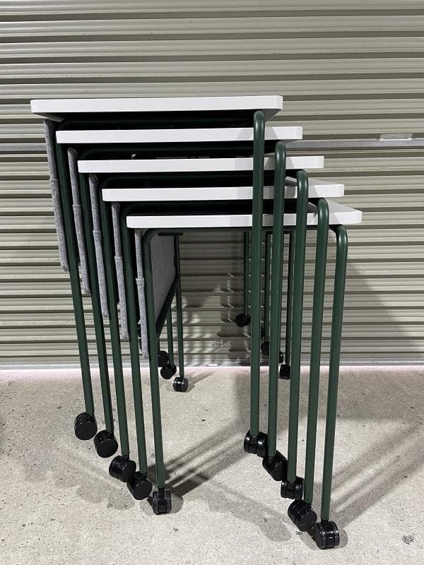 【美品】オカムラ　スプリント　MT40AB MHG1　5台　スタッキングテーブル
