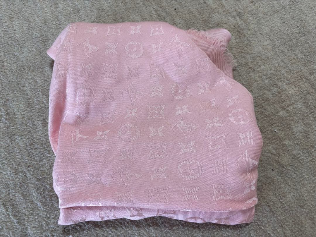 ルイヴィトン　LOUIS VUITTON 大判スカーフ モノグラム