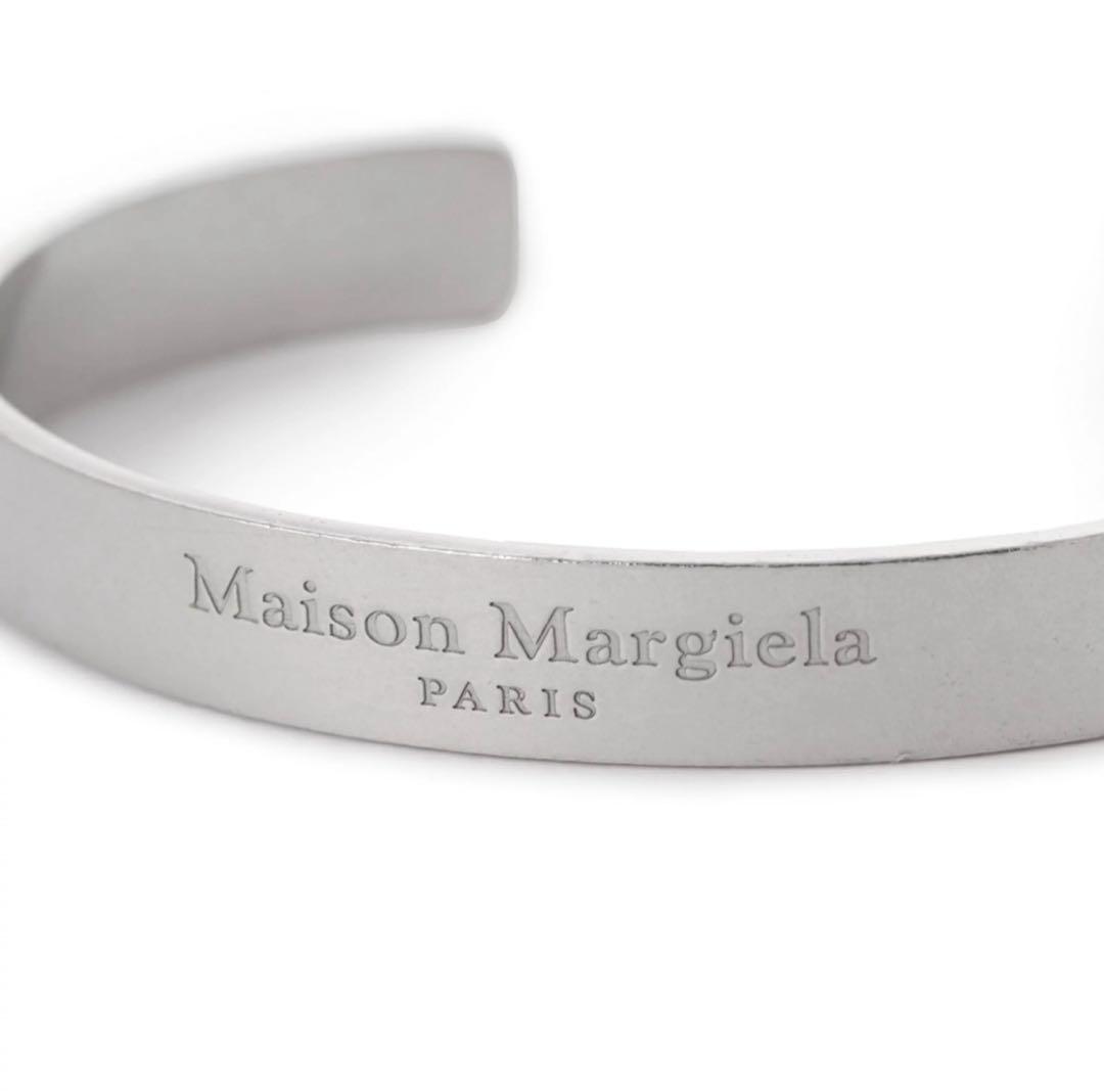 Maison Margielaロゴシルバーバングル SM1UY0052