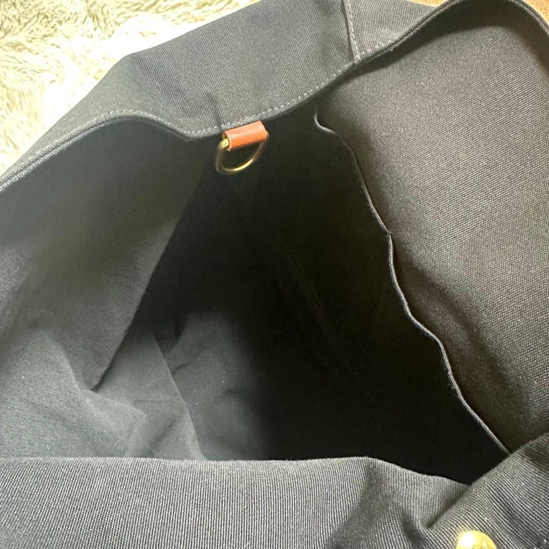 美品　定価91,300イルビゾンテバックパック ブラック×あか茶　キャンバス&革