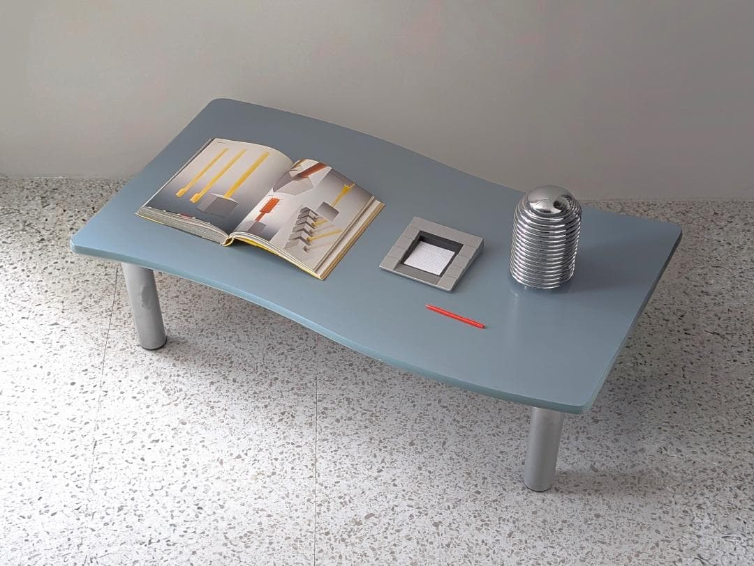 90s ビンテージ フラッグ型 ローテーブル 大きめ展示台 ポストモダン ポップ