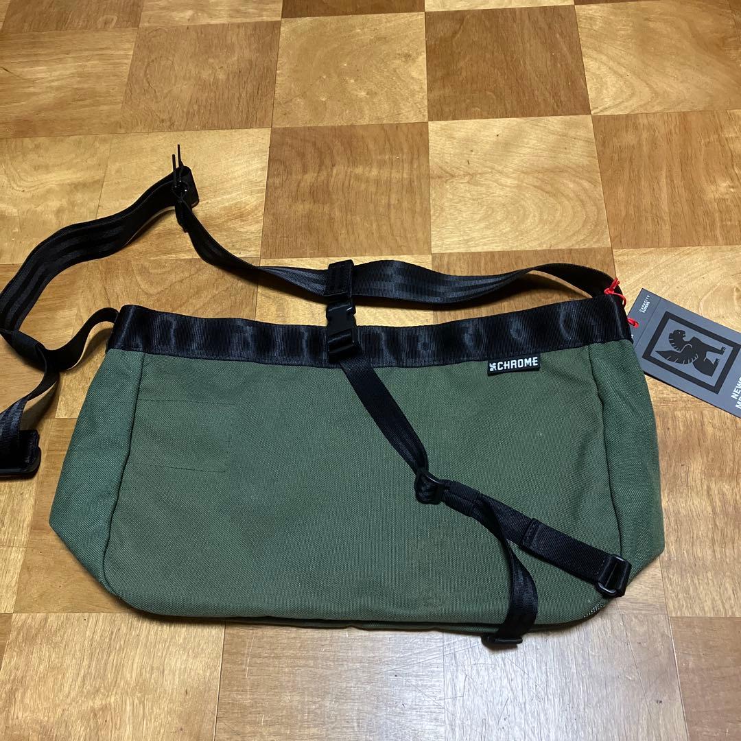 てる　WAIPER.inc×CHROME ニュースペーパーバッグ