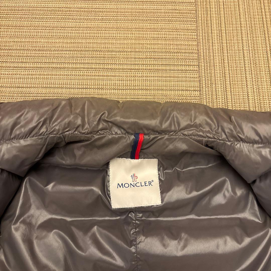 MONCLER（モンクレール）ダウンベスト GHANA（ガーナ）