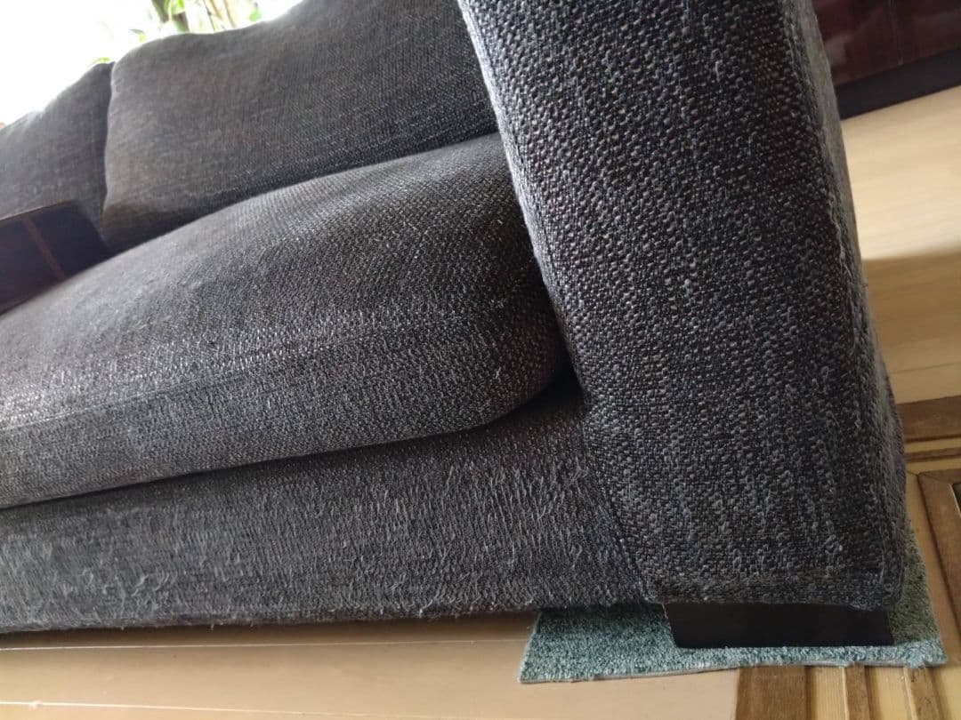 SPIGA ダークグレー ソファ アームテーブル付き