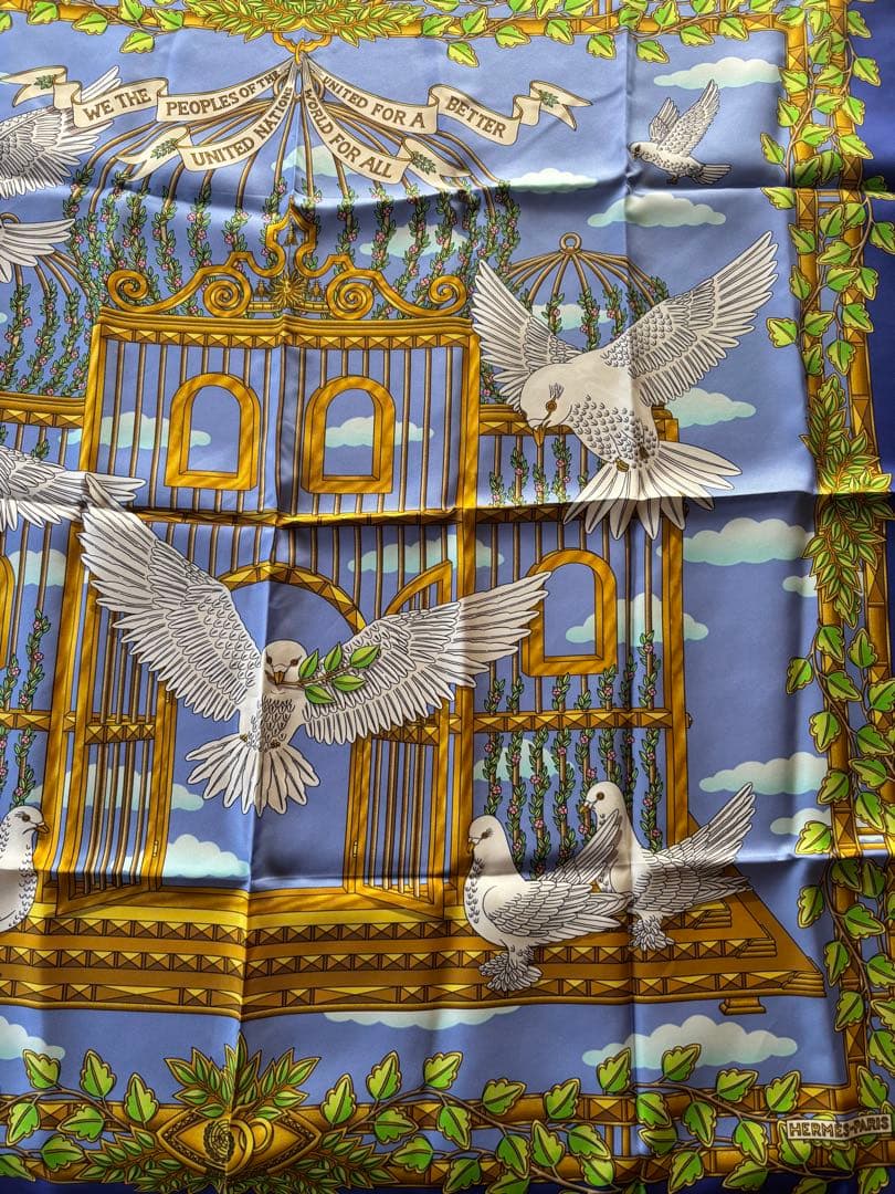 HERMES エルメス カレ90 スカーフ 鳩 鳥かご ブルー シルク
