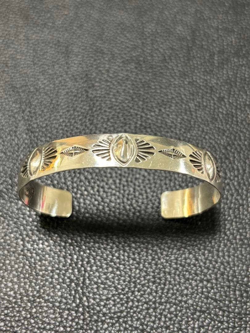 K.G. スターリング シルバーバングル　値引きします♪