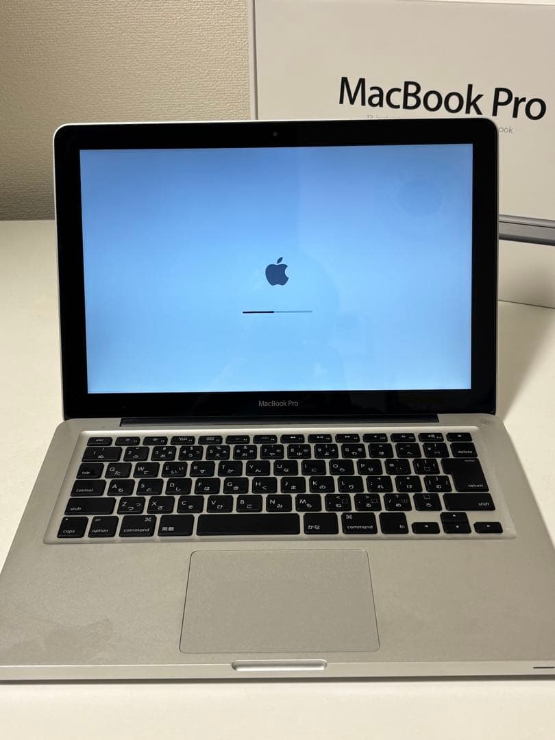 【早い者勝ち】Apple MacbookPro13インチ MD101J シルバー