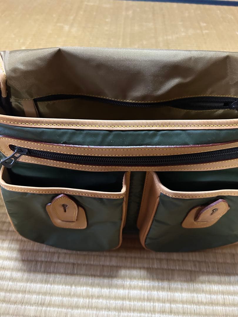 良品✨ハンティングワールド バッグ