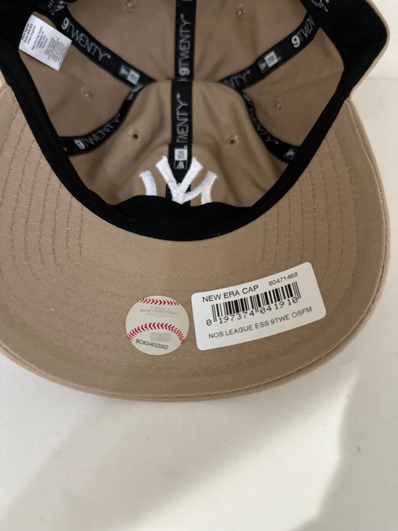 NEWERA　スワロフスキー　デコキャップ　ユニセックス　NYベージュ