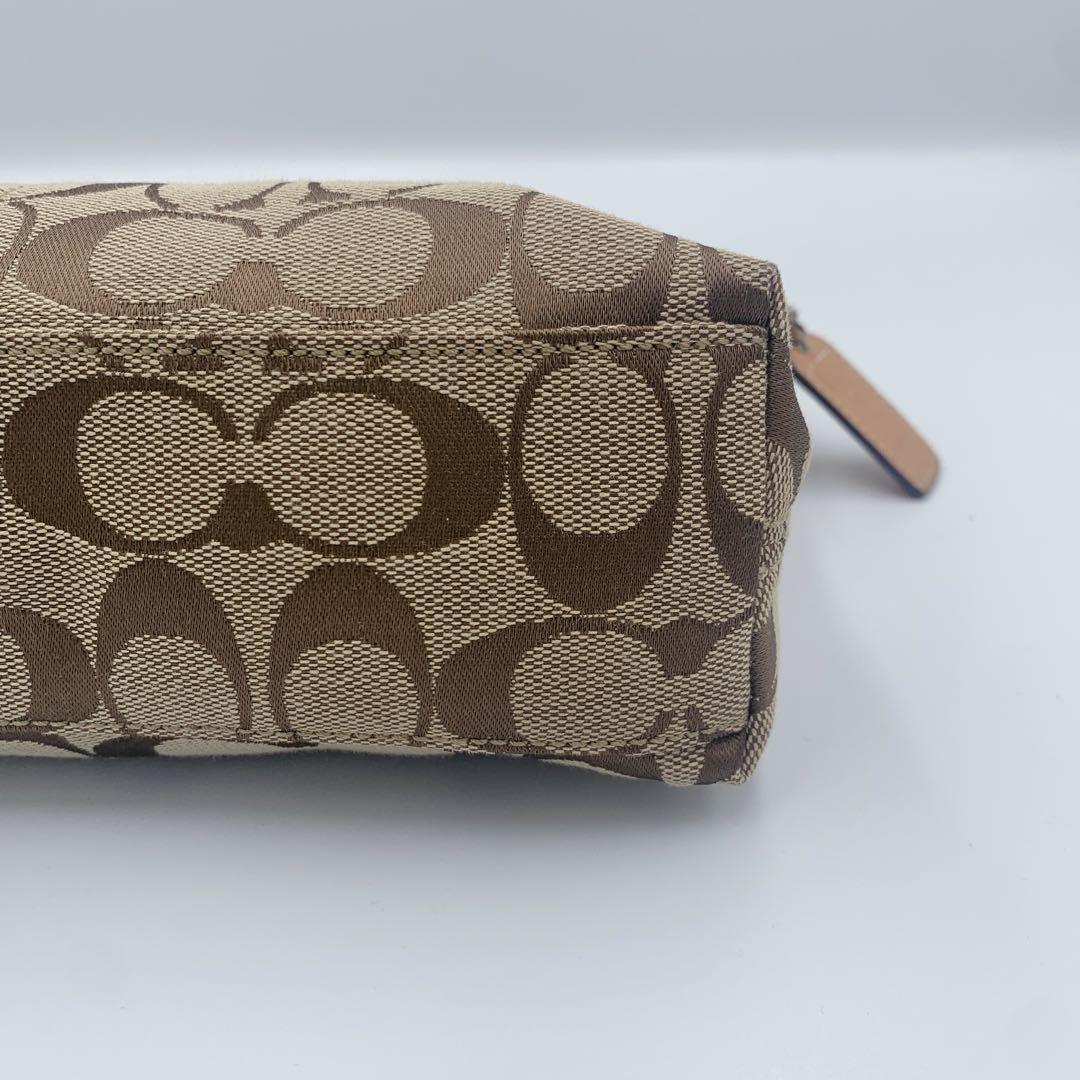 COACH コーチ　アクセサリーポーチ　ワンショルダー　シグネチャー　ベージュ