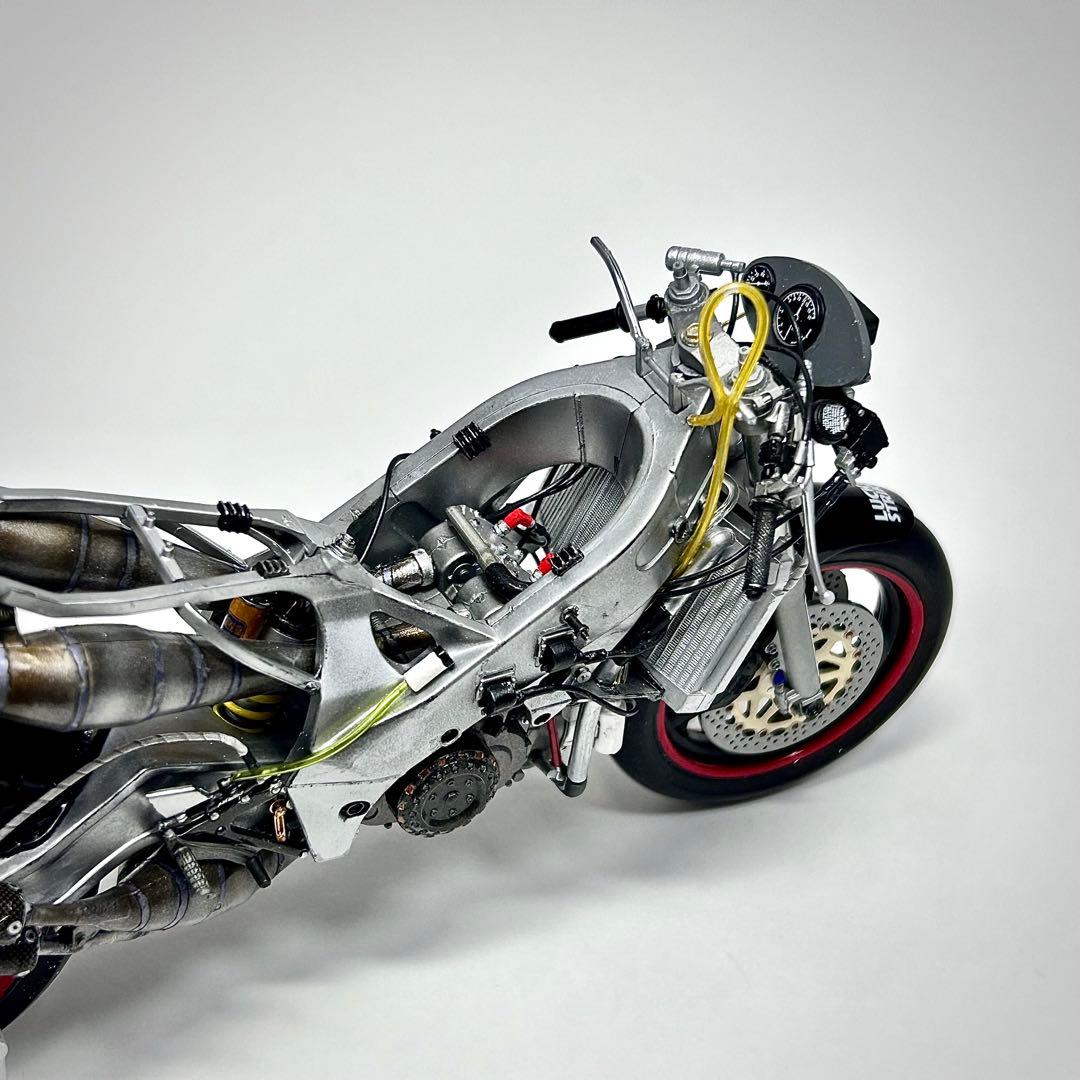 1/12 ハセガワ ヤマハYZR500(0W98) 1988 プラモデル 完成品