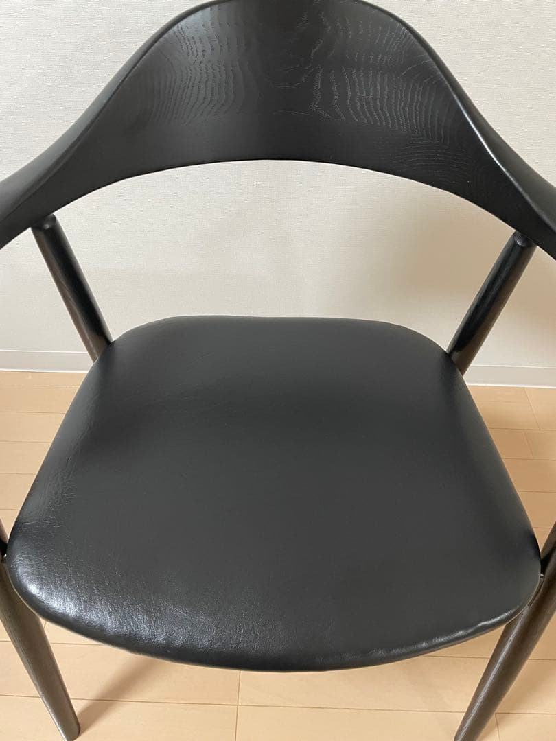 関家具NOWHERE LIKE  DINING CHAIR MANTA