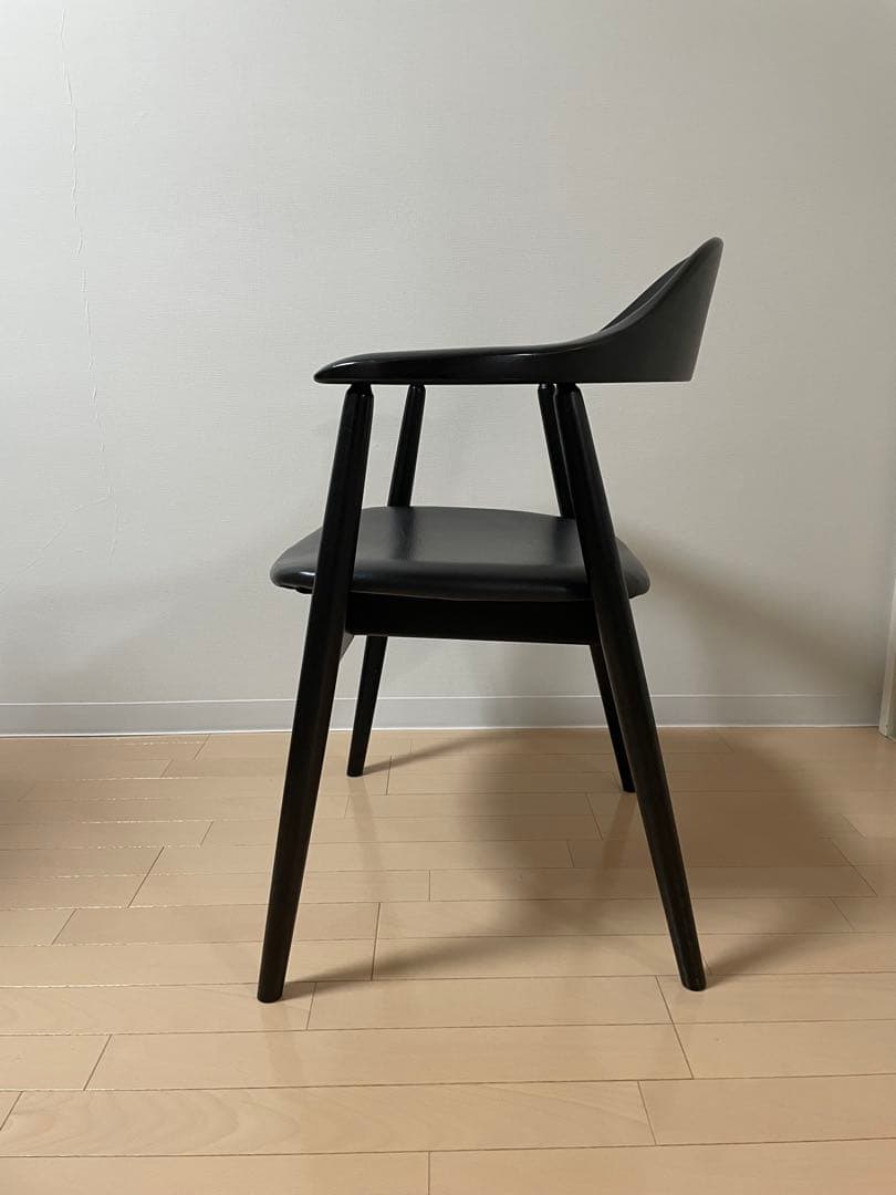 関家具NOWHERE LIKE  DINING CHAIR MANTA