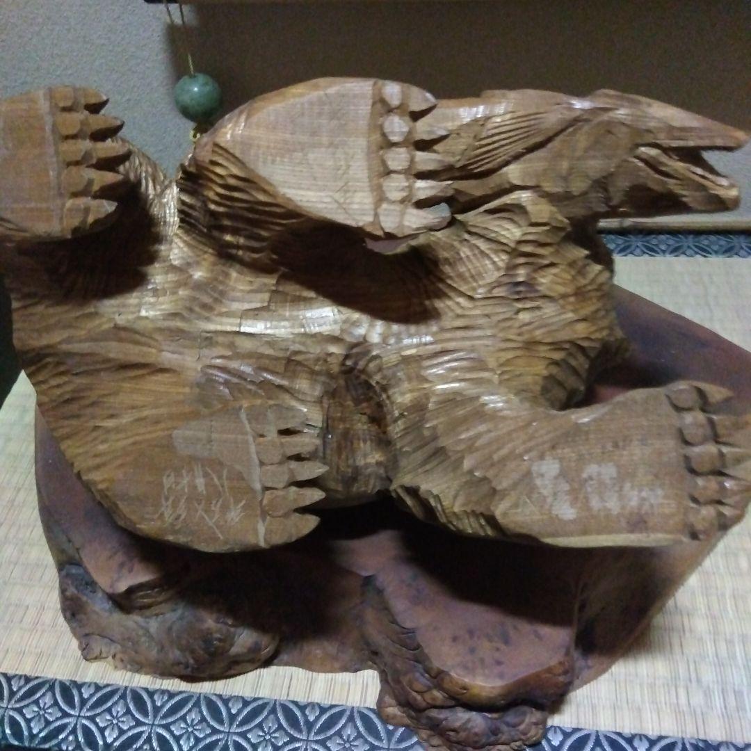 熊の木彫り