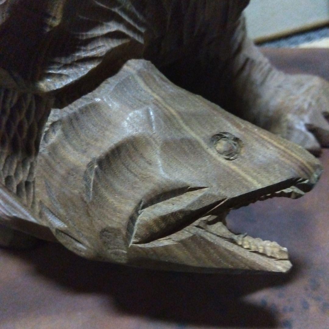 熊の木彫り