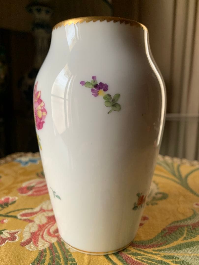 ロイヤルコペンハーゲン　レアな1880年代のサクソンフラワー花瓶！