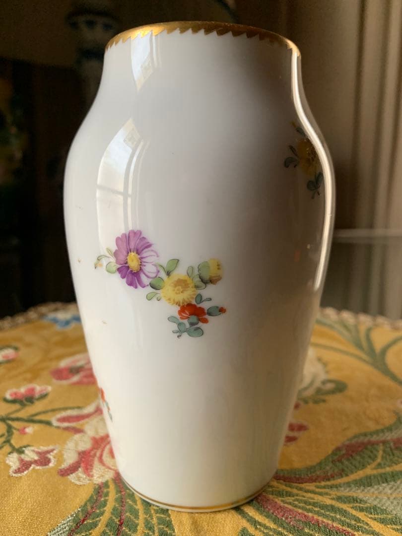 ロイヤルコペンハーゲン　レアな1880年代のサクソンフラワー花瓶！