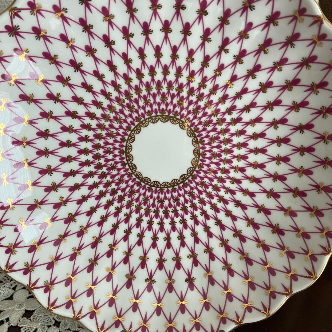 ロモノーソフ　フューシャネット　ビスケット皿