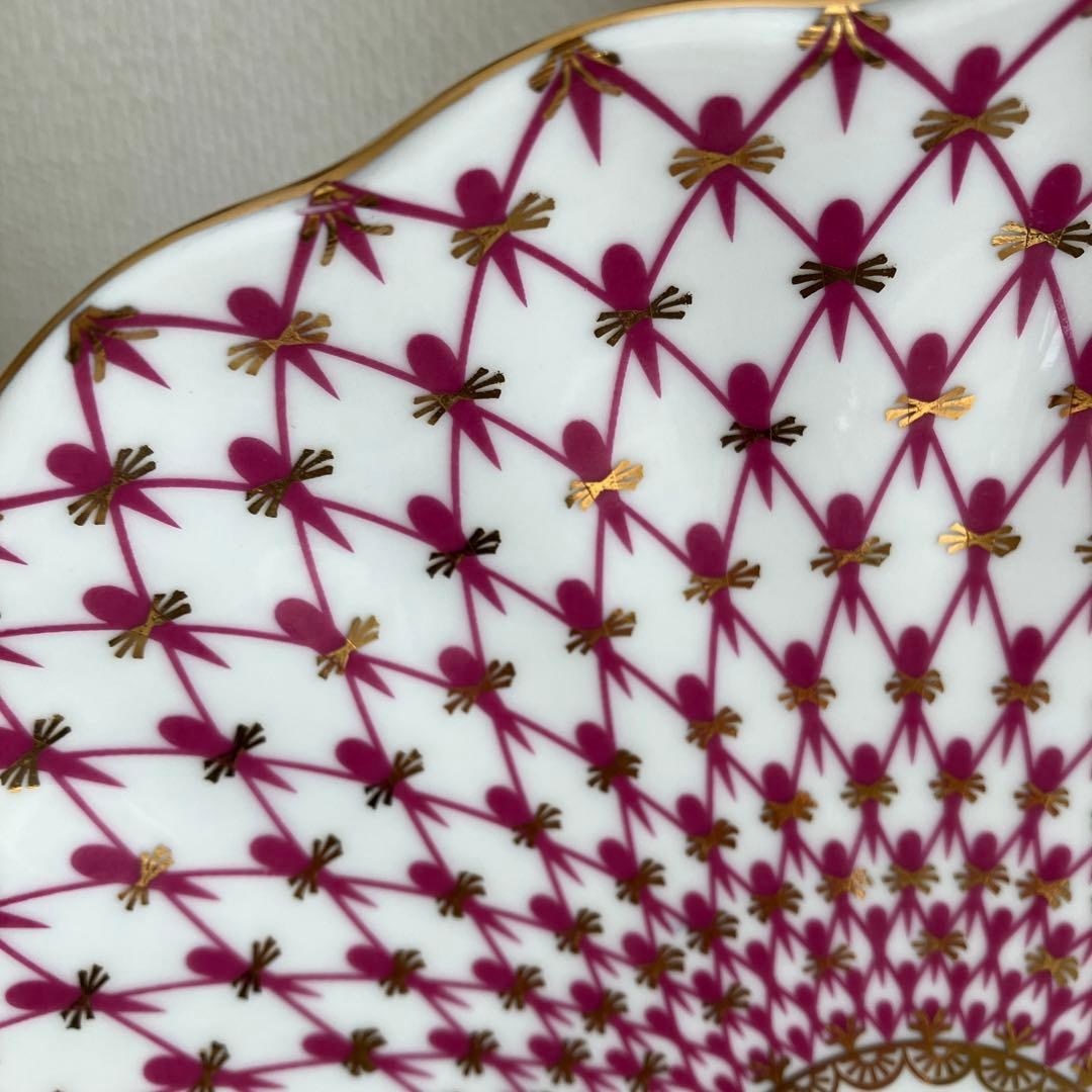 ロモノーソフ　フューシャネット　ビスケット皿