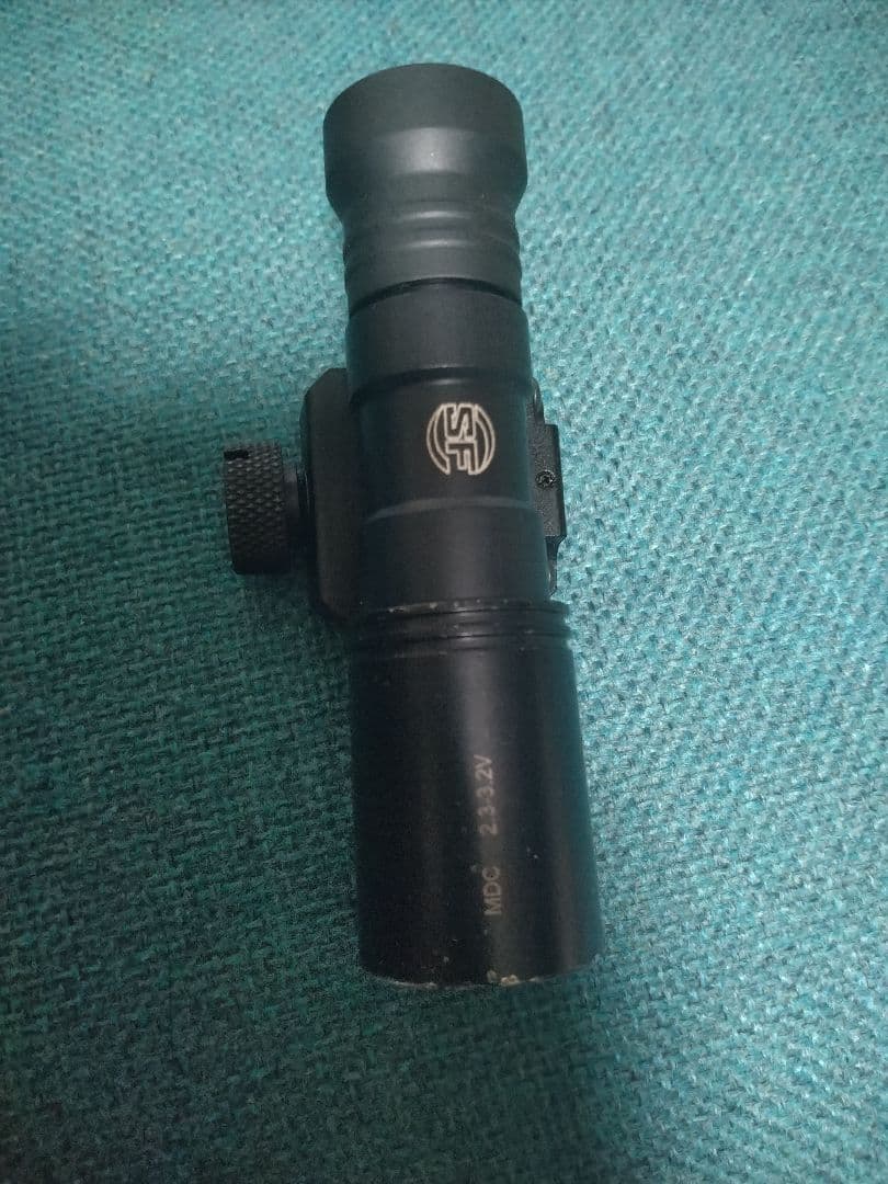 個人装備 surefire m300c malkoff devise