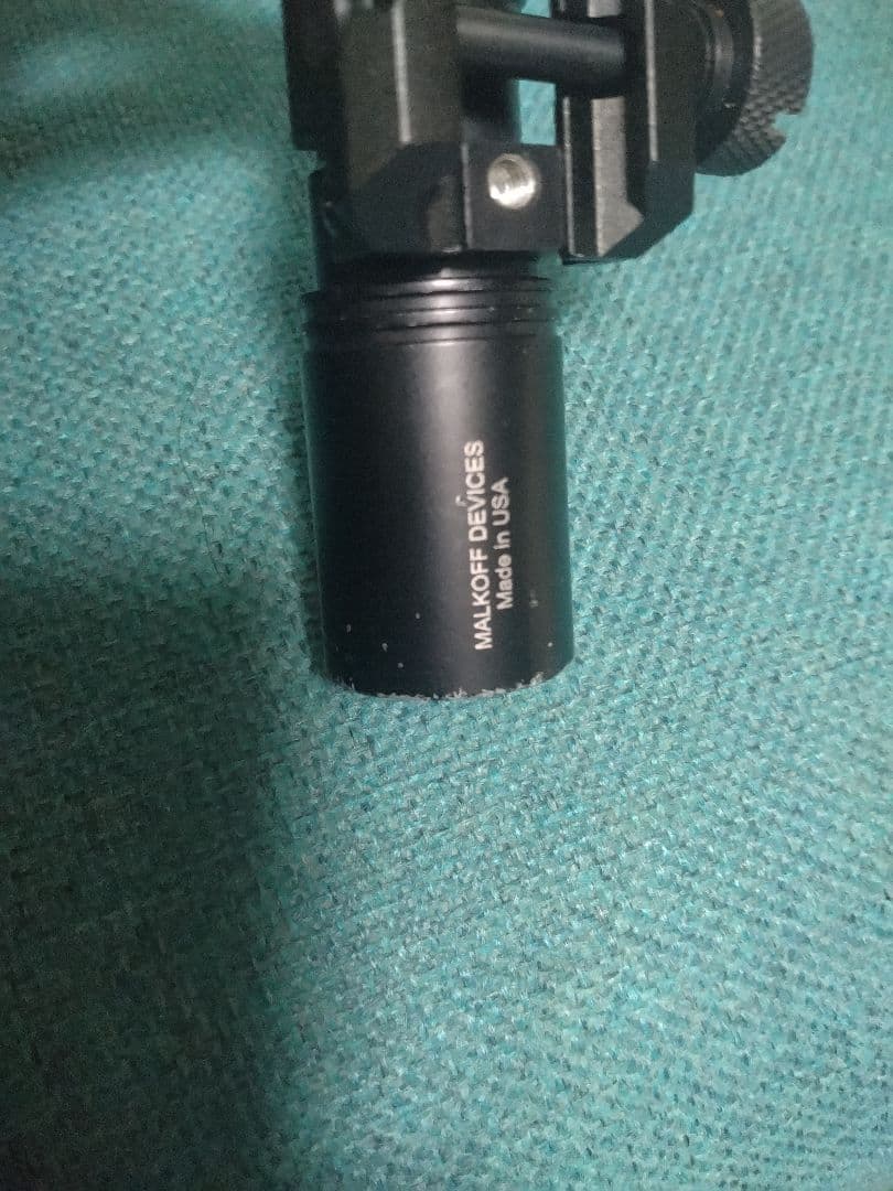 個人装備 surefire m300c malkoff devise