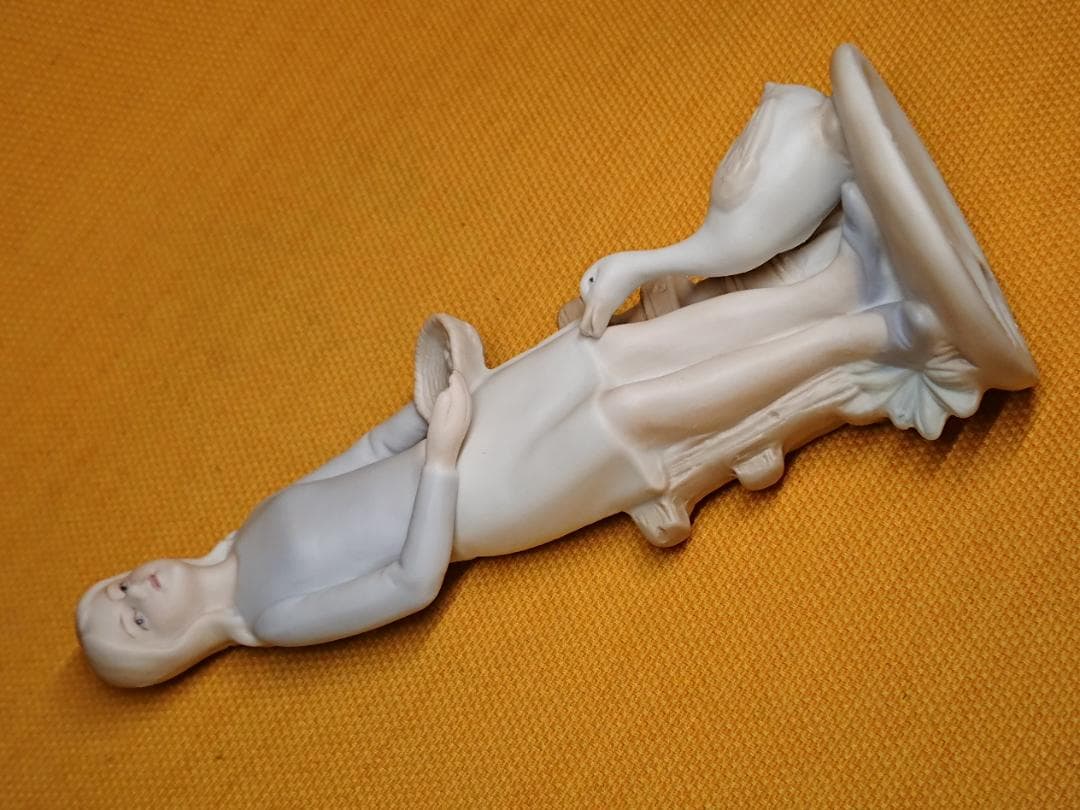 人形　陶器　オブジェ　置物　インテリア　工芸品　美術品　A3121