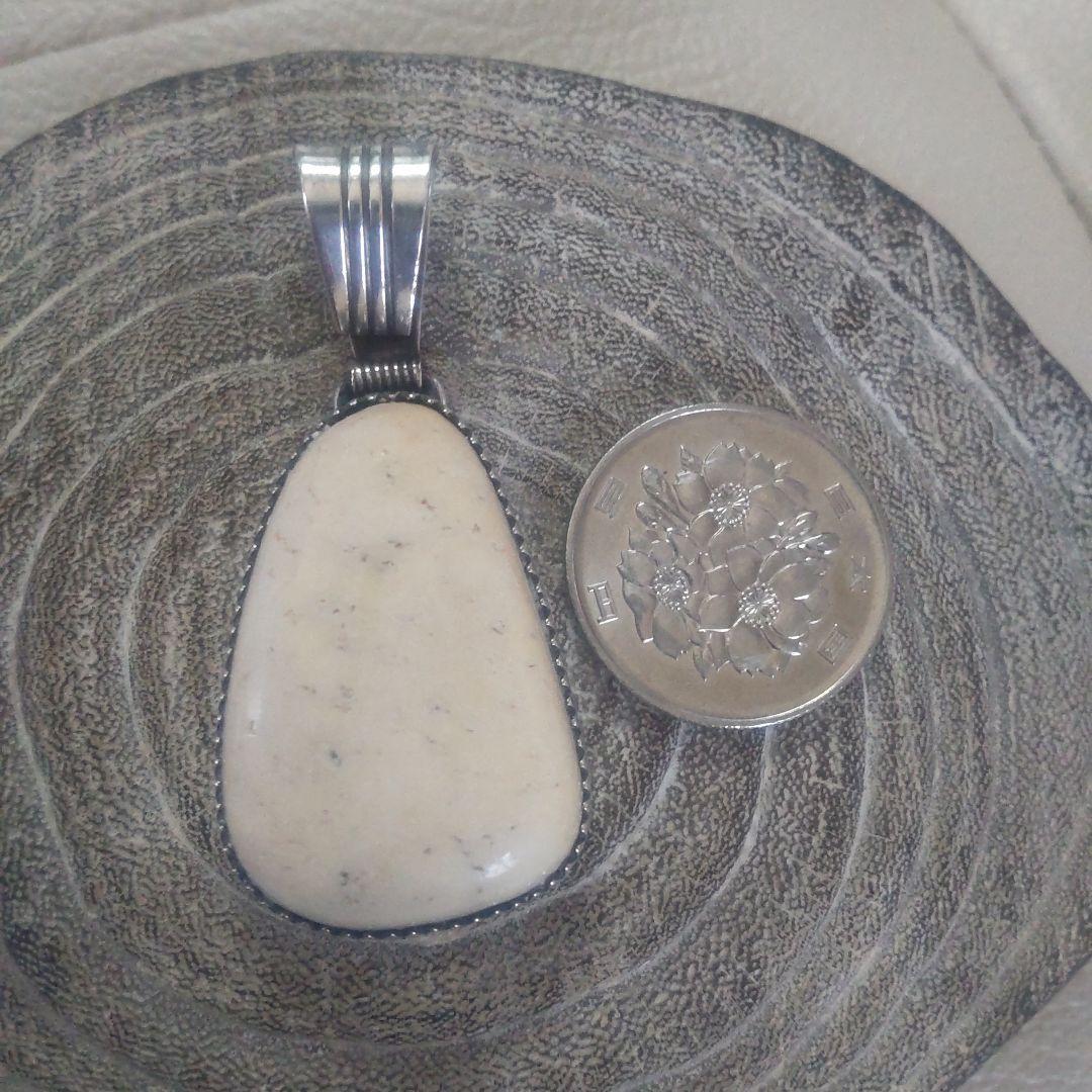 Navajo・Loren Thomas Begay・OLDホワイトターコイズ希少