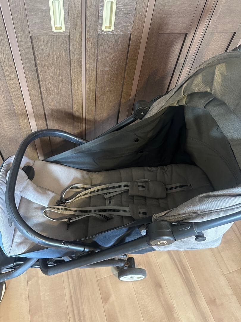 サイベックス　cybex 折りたたみベビーカー グレー