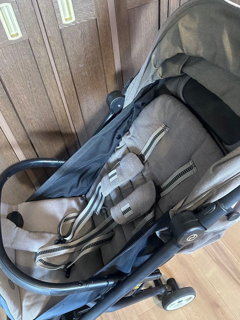 サイベックス　cybex 折りたたみベビーカー グレー