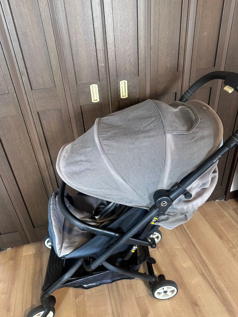 サイベックス　cybex 折りたたみベビーカー グレー