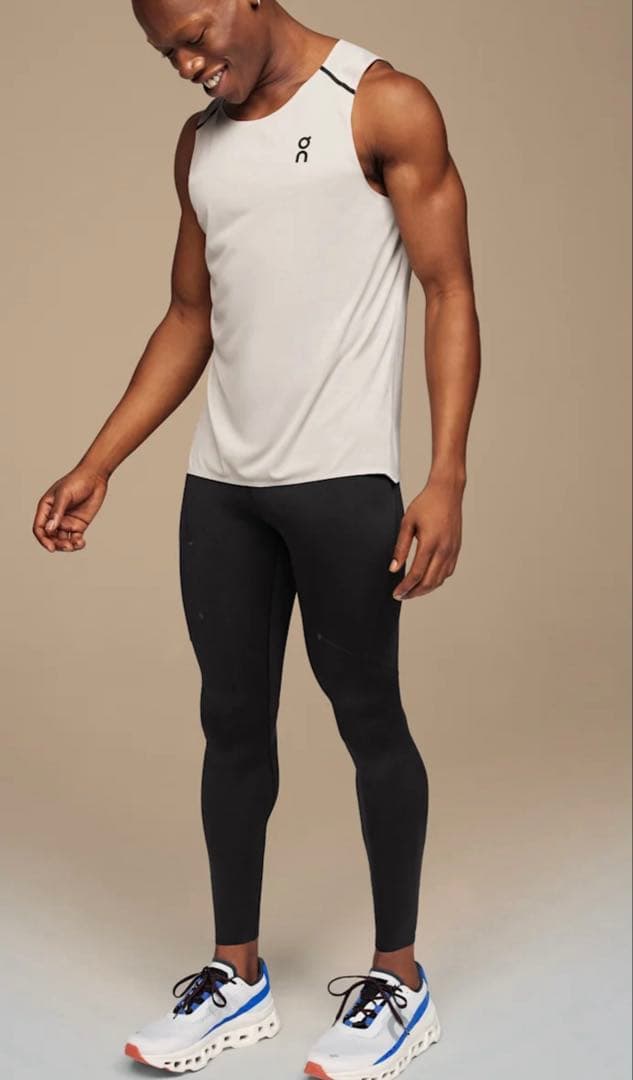 on tights ランニング　レギンス