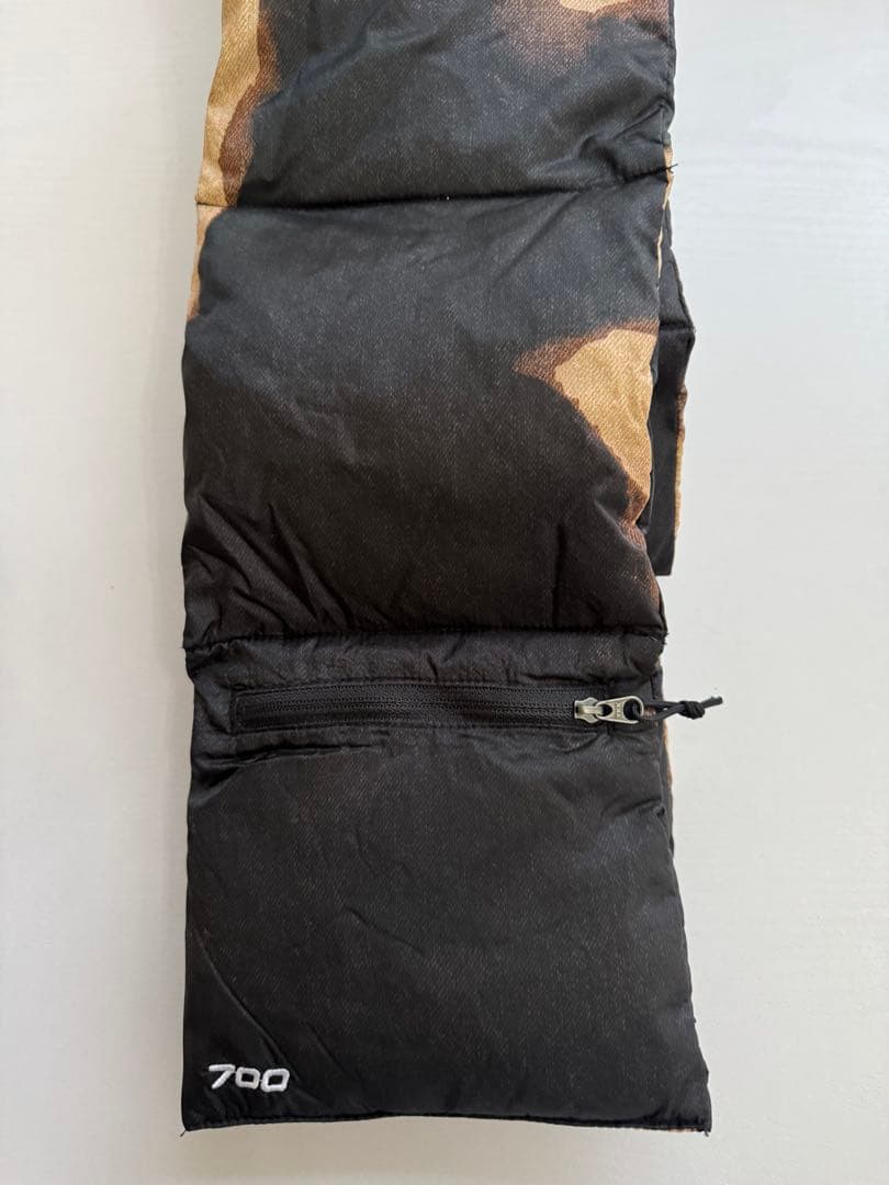 Supreme × THENORTHFACE ダウンマフラー