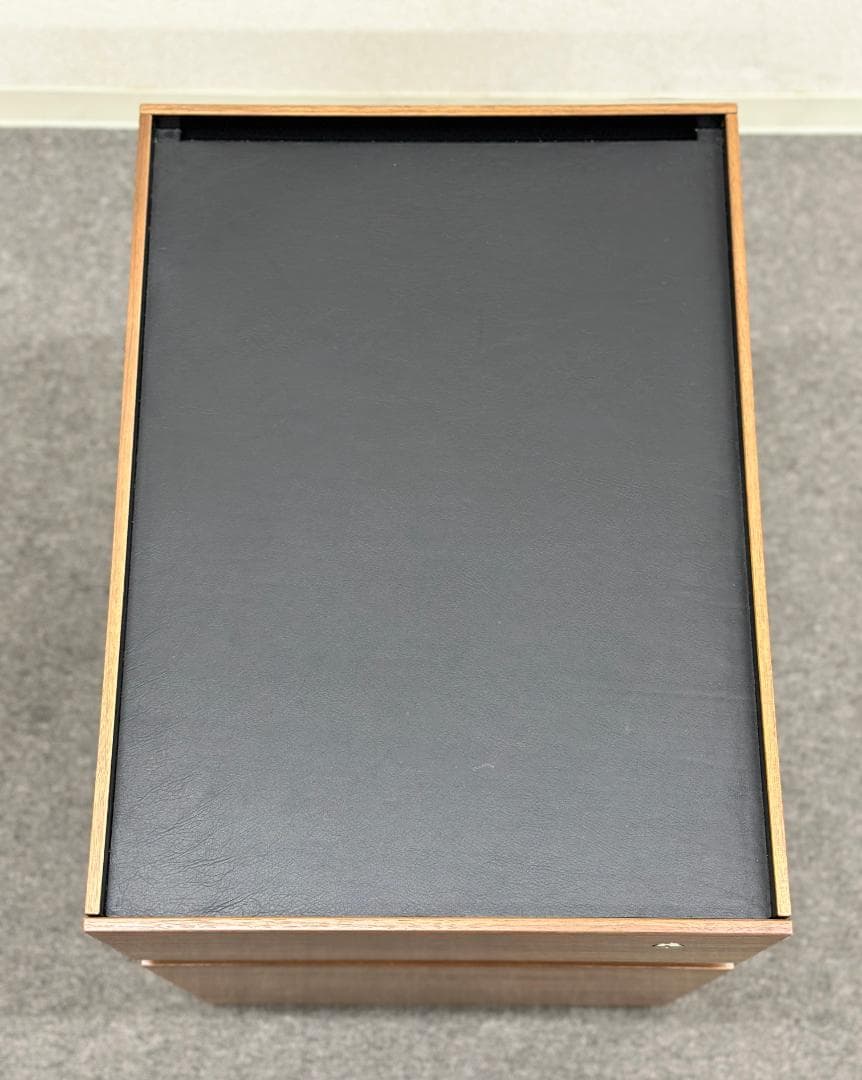 ■Cassina ixc.■ブロード　ドロアー　鍵付き　デスクワゴン　袖机　脇机