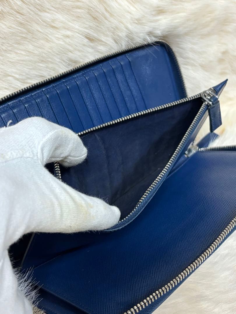 佐*大様 【美品】✨PRADA プラダ　サフィアーノレザー　ラウンドジップ　オー