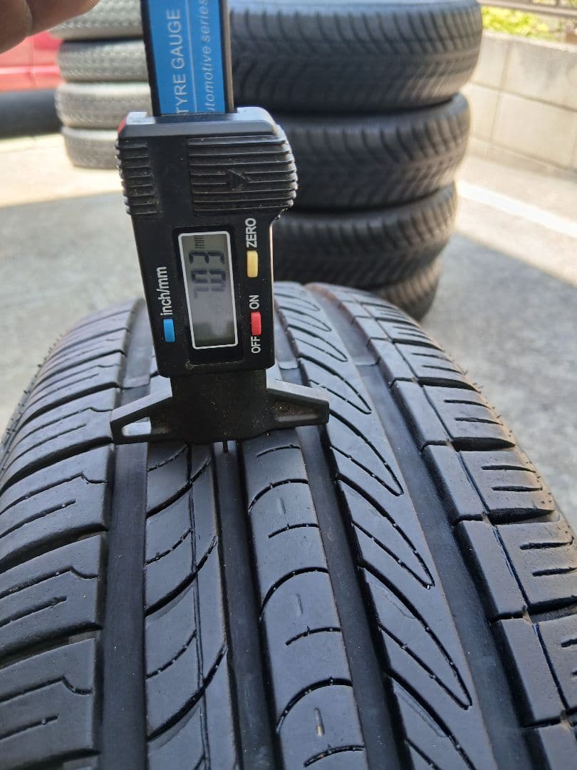 ①Loadestoneロードストーン EUROVIS 195/65R15