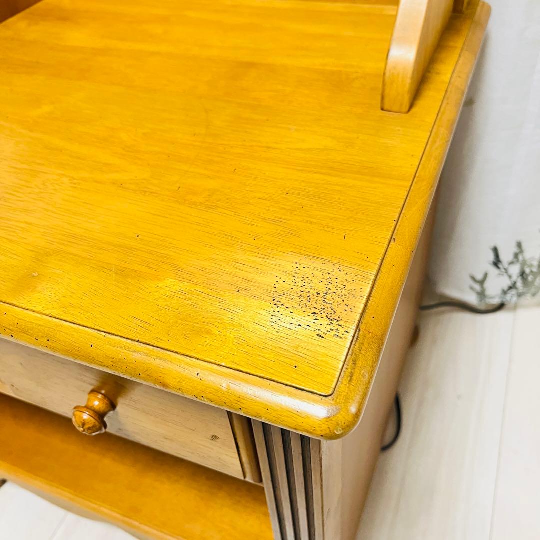 【希少】カリモク家具 ナイトテーブル コロニアルシリーズ コンセント・調光付き