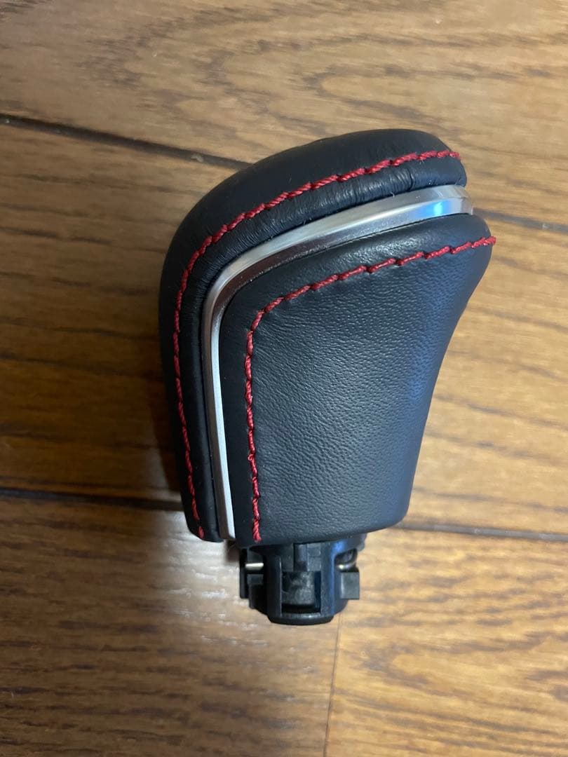 ヤリス　USトヨタ 純正品　TRD シフトノブ