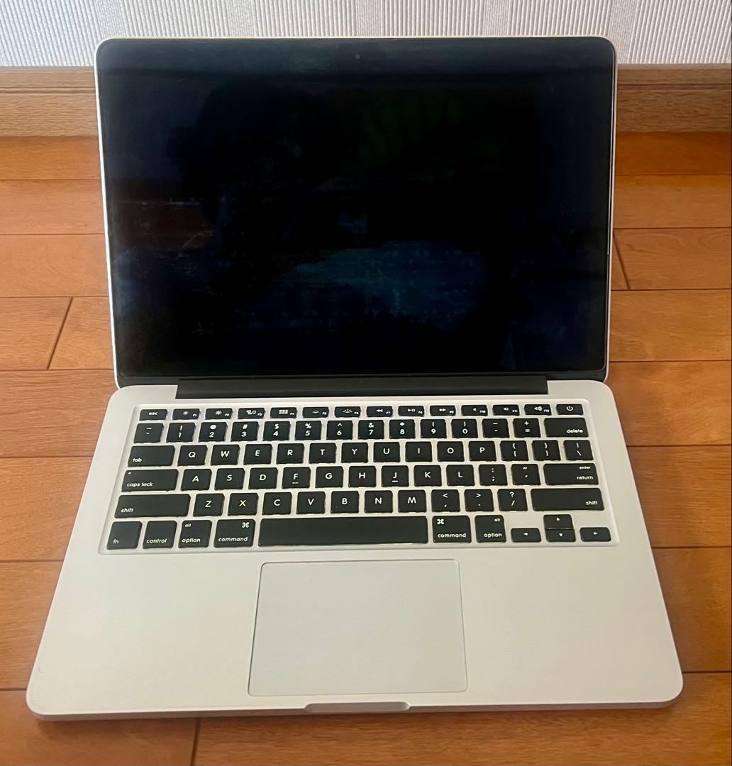 Apple MacBook Pro13インチ 本体と付属品