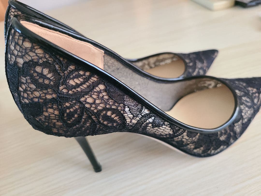 JIMMY CHOO　AGNES　ブラックレース　ハイヒール　24.5センチ美品