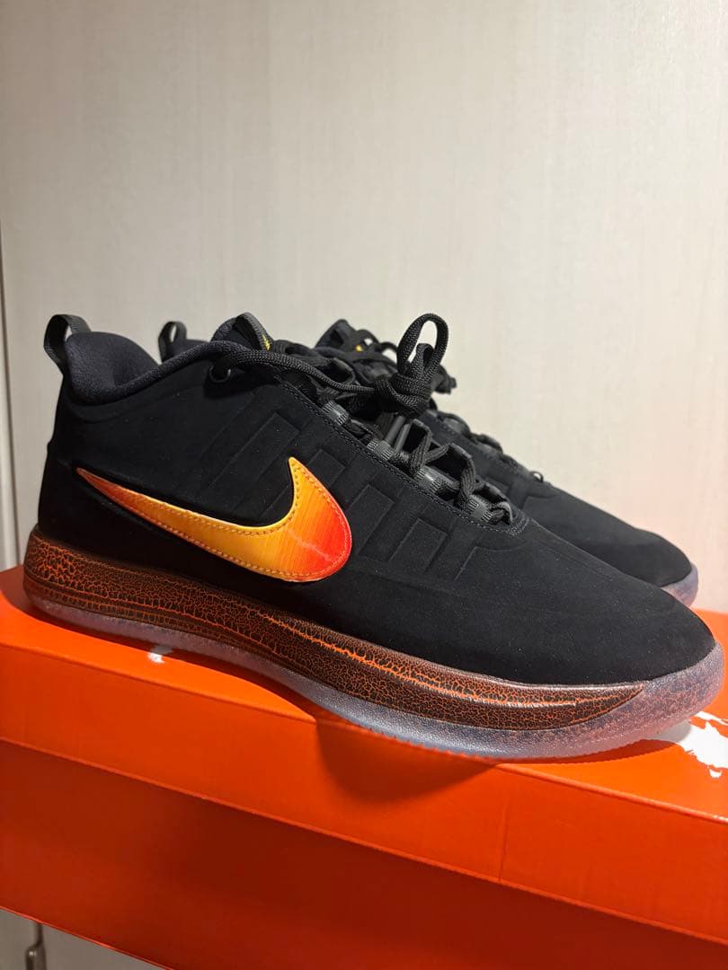 Nike Book 2 \