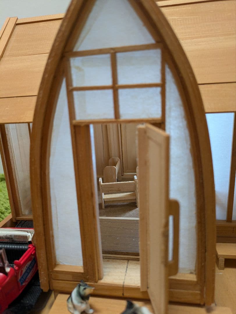 赤屋根の教会