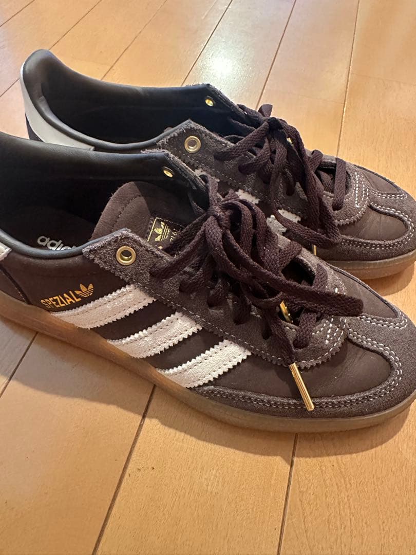 ダークブラウン　adidasハンドボール スペツィアル