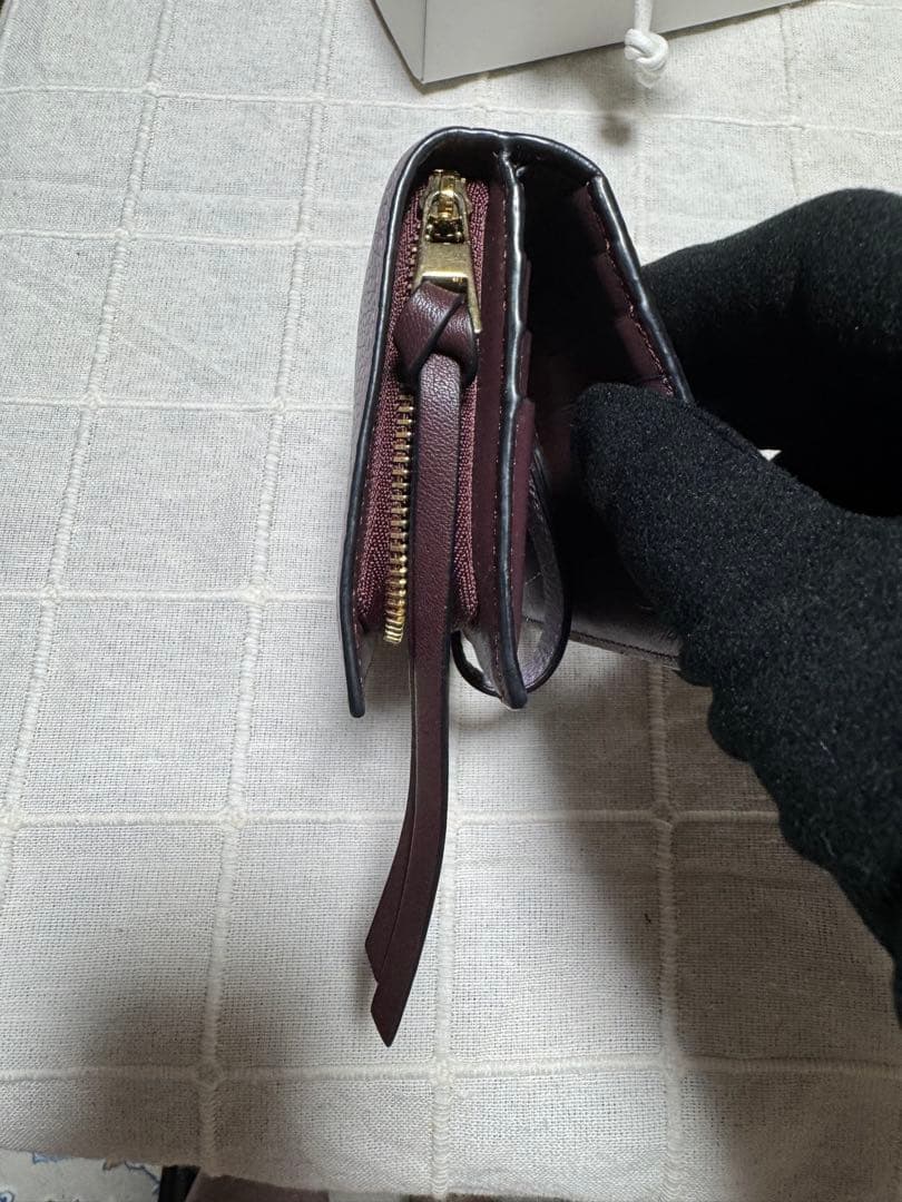 グラン☆ッマ(プロフ必読お願い) LOEWE パープル 二つ折り財布