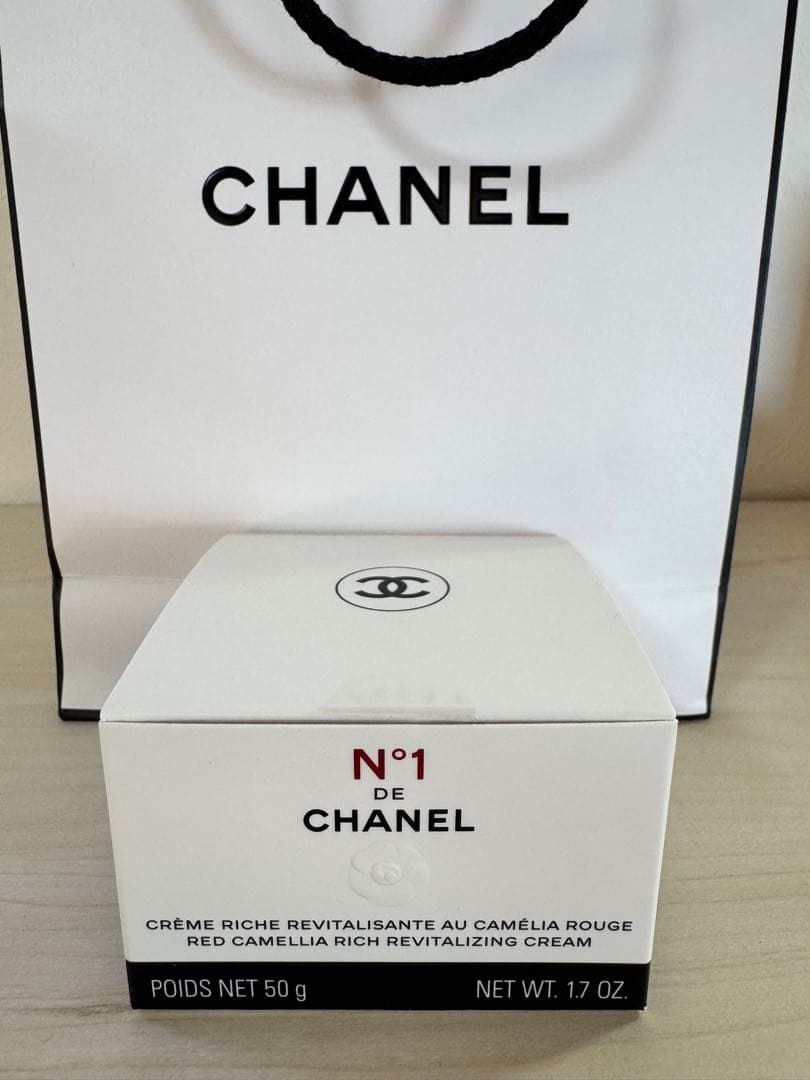 新品未開封　袋付き　CHANEL N°1 deフェイスクリーム 50g