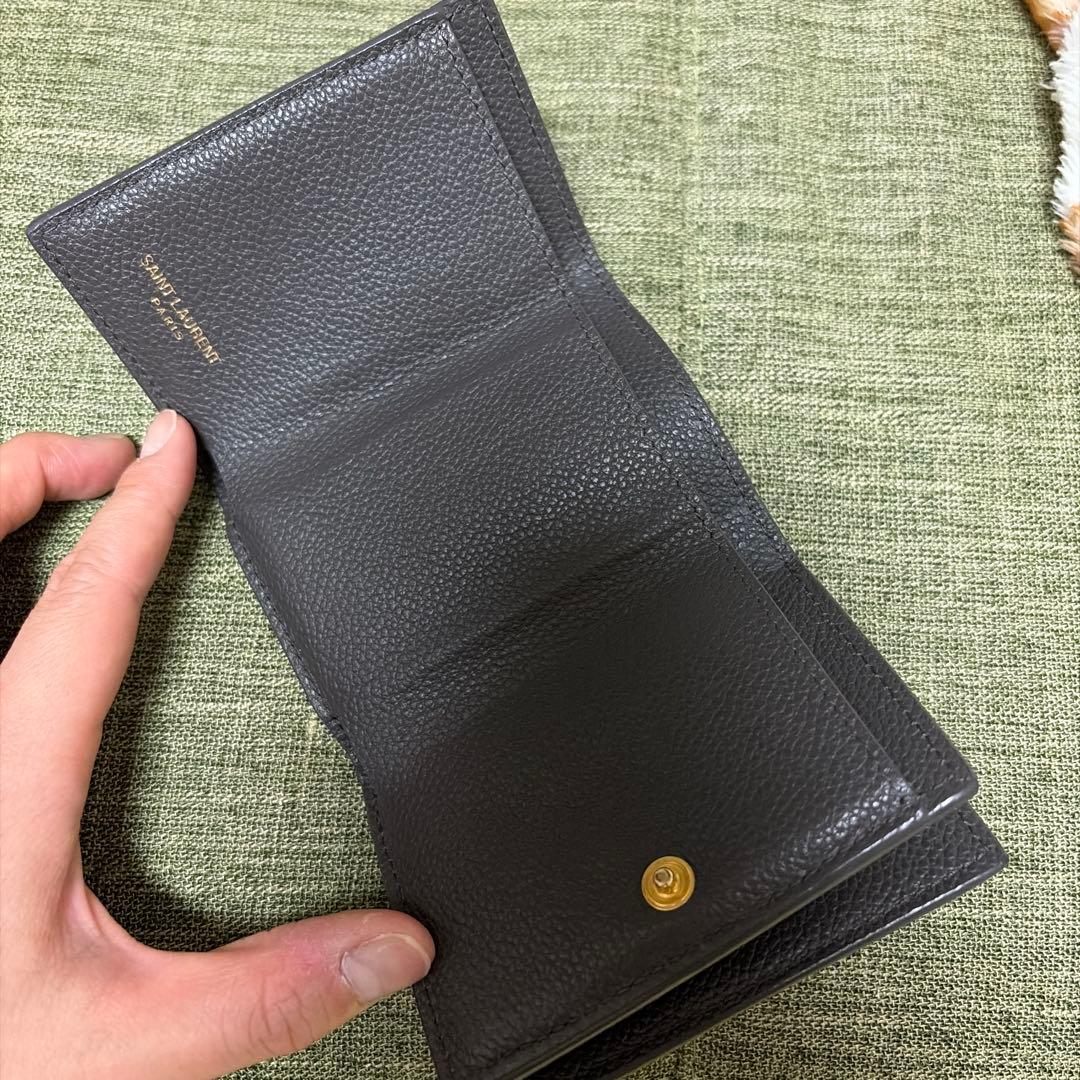 Saint Laurent 三つ折り財布 ダークグレー