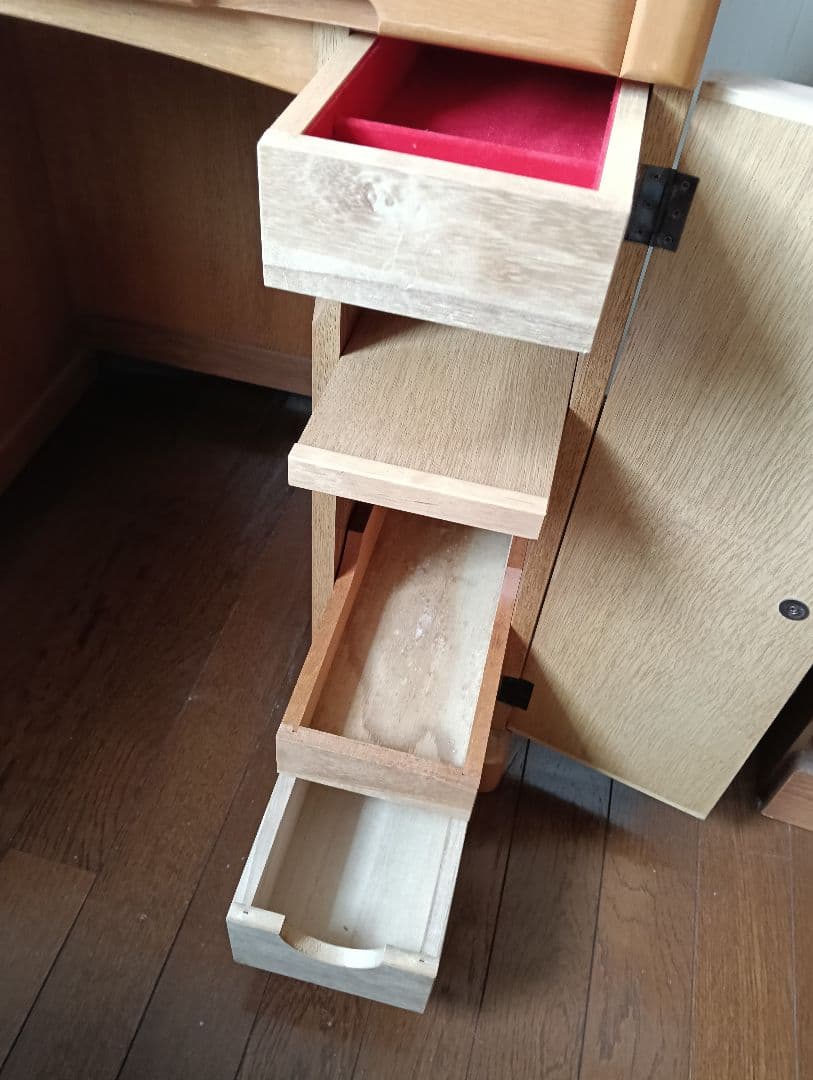 木製ドレッサー・鏡台（アーチ型ミラー）