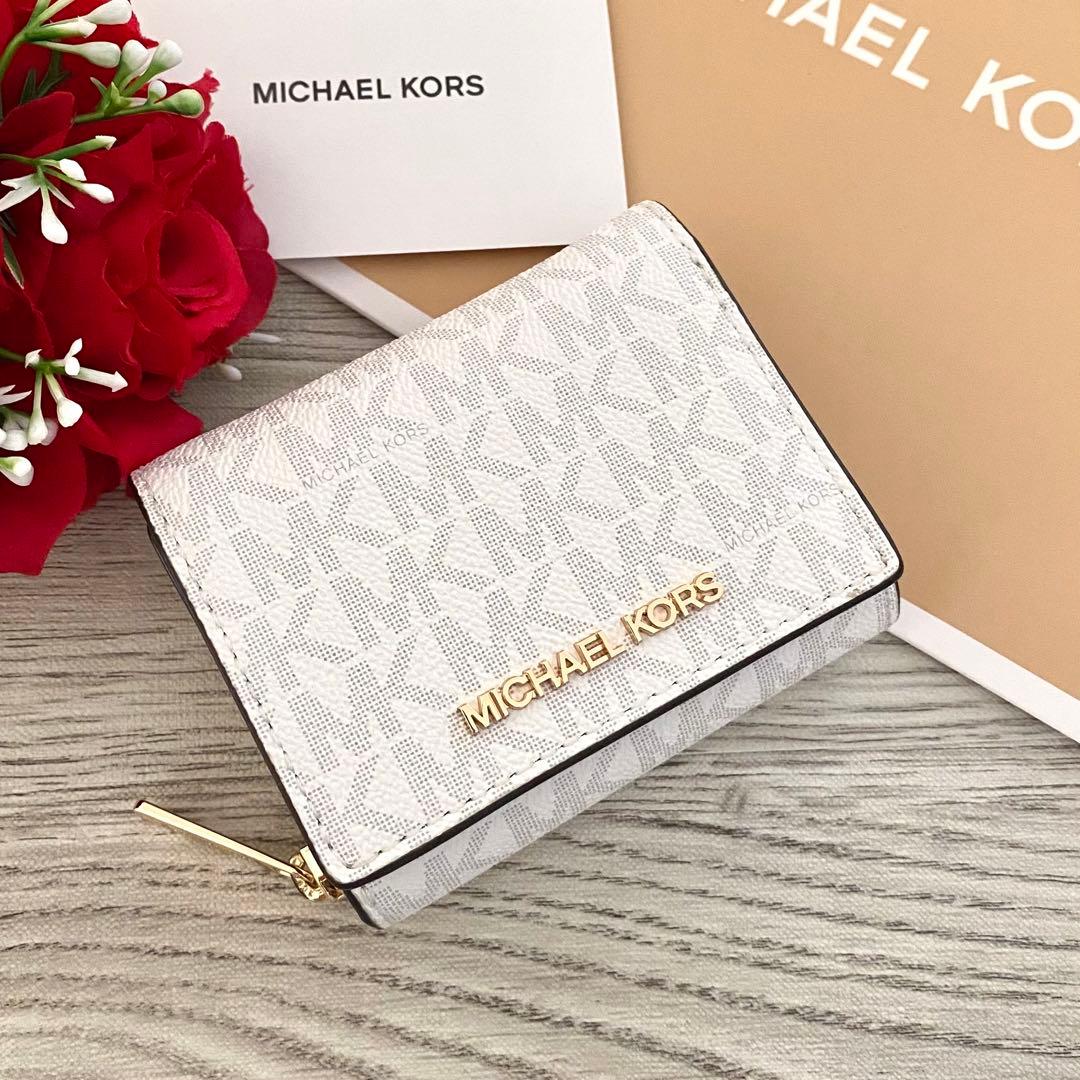 《新品》MICHAEL KORS 折り財布　ホワイト　シグネチャー　折り財布