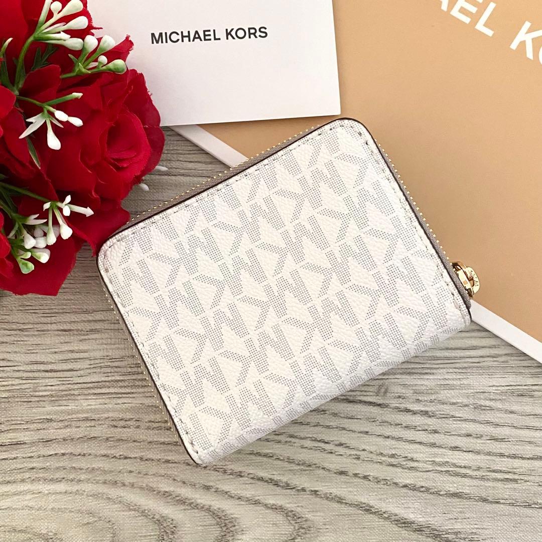 《新品》MICHAEL KORS 折り財布　ホワイト　シグネチャー　折り財布