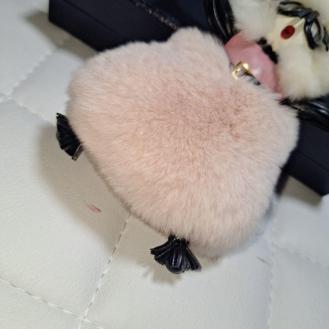 PRADA。ジャスミンキーホルダー
