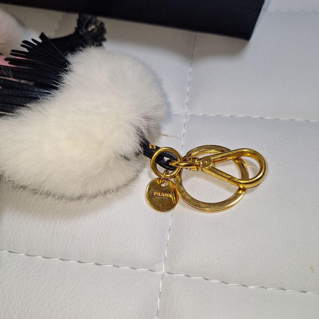 PRADA。ジャスミンキーホルダー